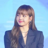 Kaila manoban/ Weasley (kembar Kesya)