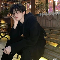 เบส•เพื่อนคิว•😎
