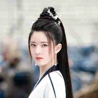 ไป๋อวิ๋นชิง /นางเอก