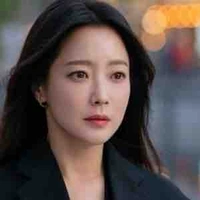 Kim Seo Yeon (O)