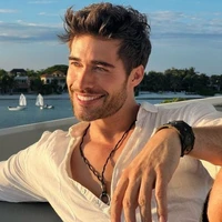 𝑳𝒊𝒏𝒄𝒐𝒍𝒏 𝑾𝒂𝒍𝒍𝒂𝒄𝒆