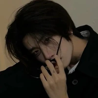แก้ว"พลายแก้ว"