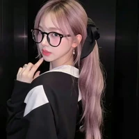 YOO KARINA