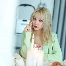 Eunha William{adik tiri Lisa}
