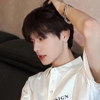 คิง(แฝดน้องคนเล็ก    พ.อ)