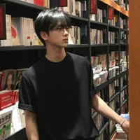 เต้าหู้(เพื่อนนายเอก)