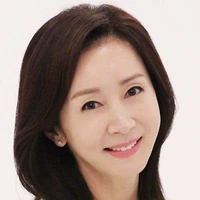 สายสมร(ครูห้องนายเอก)