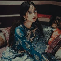 Pari sharma/ Malhotra ( fl)