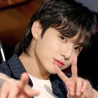 Lee Jungkook (MC/ actor)