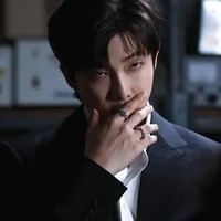 Namjoon *Alfa Dominante*