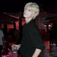 วี (เพื่อน พอ.)