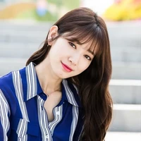 แม่อายอน(แม่พระเอก)