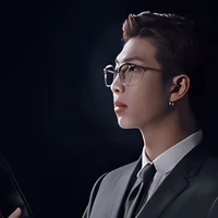 Kim Namjoon ( R m ) S A 🖤