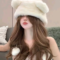 มินนี่(พี่คนกลางของน.อ)