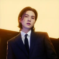 Kim Yoongui (D.P.D) •Empresario №2•