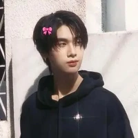 เลิฟ:นายเอก