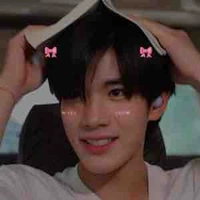 น้ำ(นายเอก)