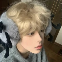 หวาย  [น.อ +  นายแบบ]