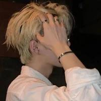 แบรด [หุ้นส่วน+คลั่งน.อ]