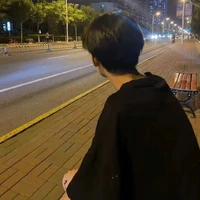 โอโซน☁️[.พ.พ.อ.]