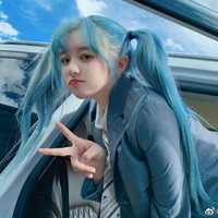 Caynara Fernandez [Raymond]