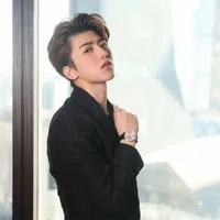 โฟล์ค//บอดี้การ์ด/ พ อ