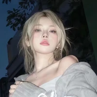 นางเอก:Céline (เซลีน)17ขวบ