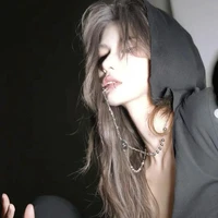 ตัวร้าย:Lucia (ลูเซีย)24 ขวบ