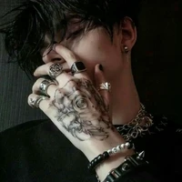 𝑹𝒐𝒃𝒆𝒓𝒕🌑⚡