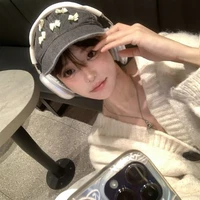 แก้มนิ่ม