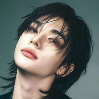 HWANG HYUNJIN