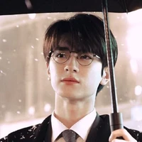 ชรัณ(พระเอก)