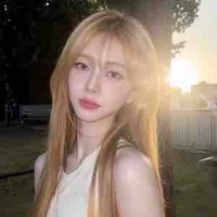 คารีน่า||เพื่อนร่วมงาน