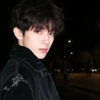 สายฟ้าเพื่อนพระเอก