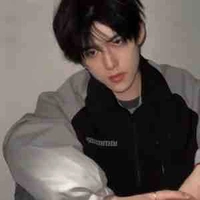 ฟิล์ม( พี่ห่างๆ น.อ)
