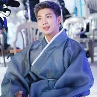 Kim namjoon/(the king of all wolves)