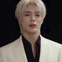 Jeno [ sekertaris harry ]