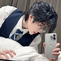 ภาคิน(พ.อ)1👑