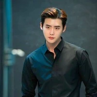 เหนือ | พระ(ถูกทิ้ง)เอก