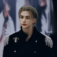 Hwang Hyunjin😏😉