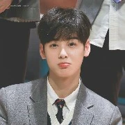 อึนอู(พี่ชายคนกลาง)