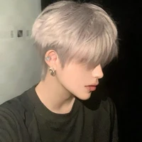 เอเดรียน [พอ.]