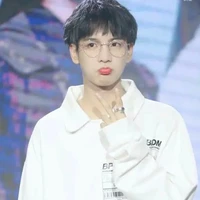 ไอเดีย[เพื่อนปลายฟ้า]