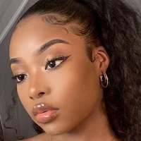 Audrey (mere de mira)