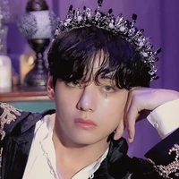 Kim Taehyung - King