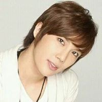 JUNG MIN ( O/P )