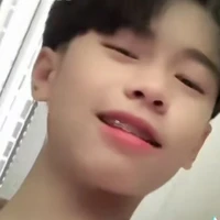 คิว(นายเอก)