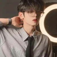 คินิว🫂👑
