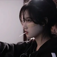 กุหลาบ(นางเอก)
