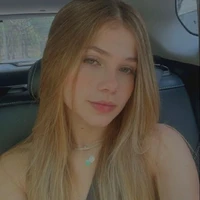 Raquel.